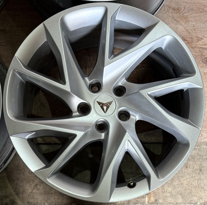 R18 5x112 диски Seat Leon Ateca Tarraco VW Golf Passat Tiguan