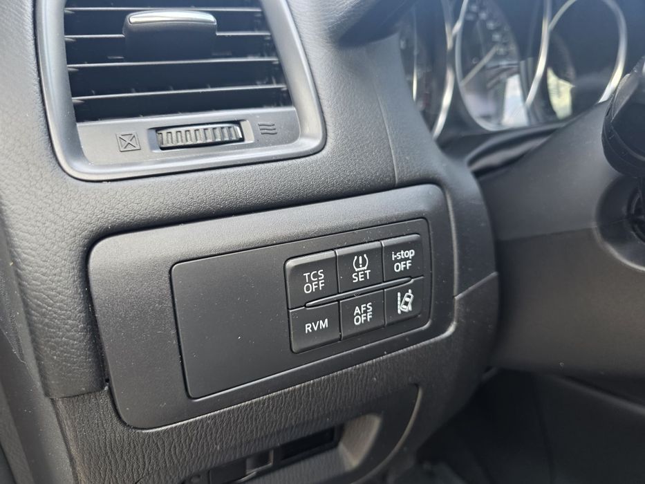 Продам Мазду CX5  в отличном состояние  Mazda5