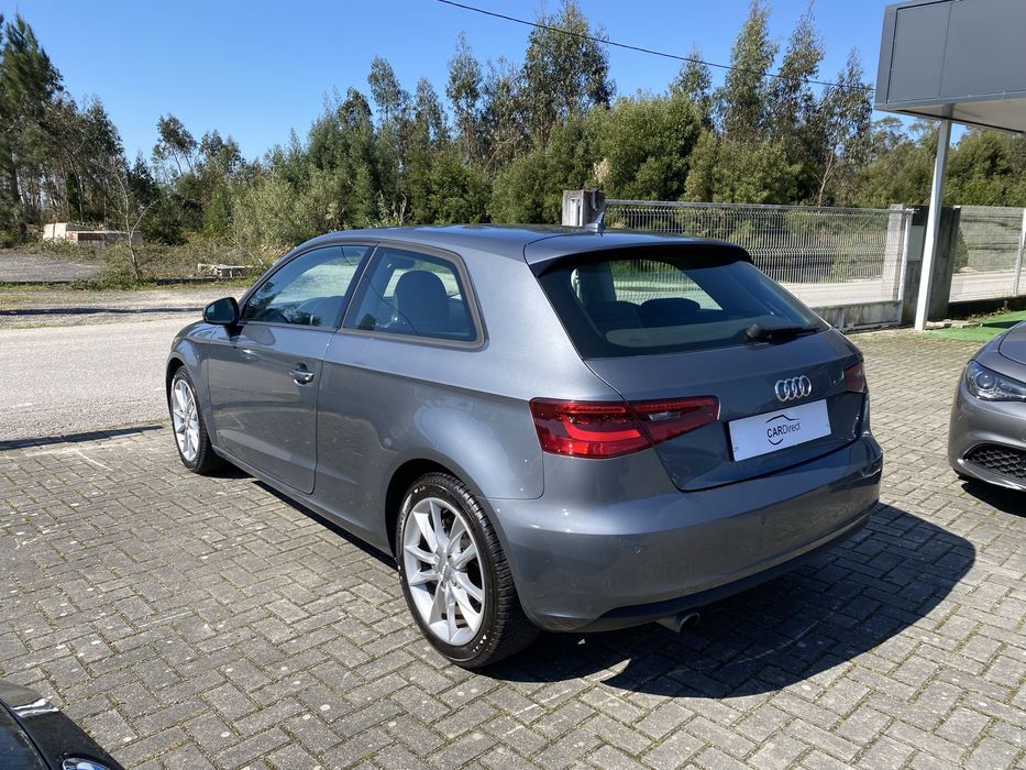 AUDI A3 Sport 3p 1.6 TDI  - GPS