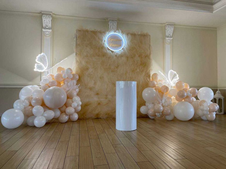 Фотозона, декор, кульки, флористика на будь яку подію. Оренда декору
