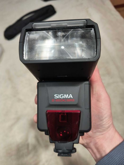 Спалах Sigma EF-610 DG Super