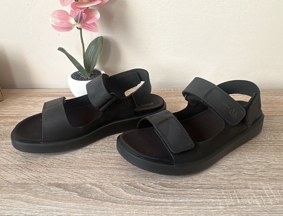 Ecco Flowt M 3- Strap rozm 42