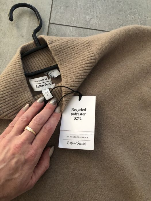 Ciepla sukienka z paskiem 36 welna fango & Other Stories