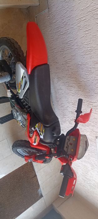 Mota a bateria criança