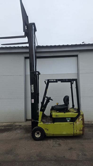 Wózek widłowy Clark CTM 16S wolny skok elektryczny widlak