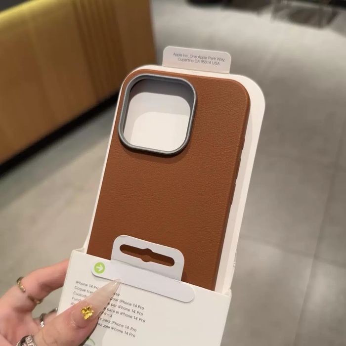 Чохол на  Iphone