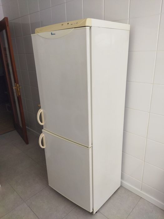 Vende-se combinado usado