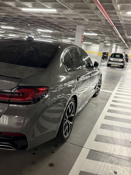BMW 530e Pack M como novo