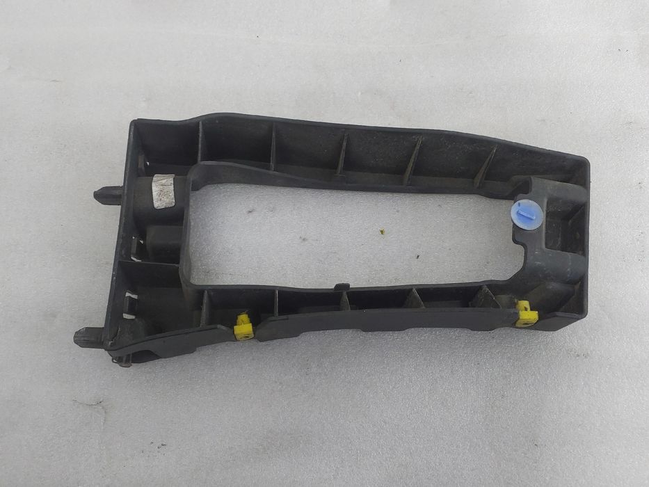 Guia de pára-choques trás direita CITROËN Berlingo Van (K9)