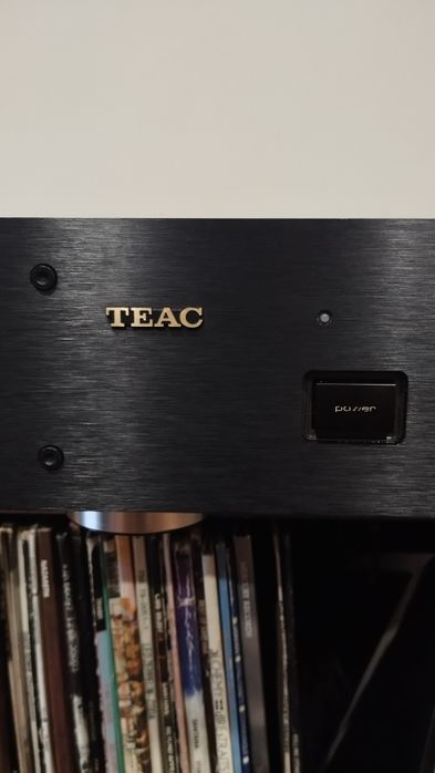 Vendo DAC Teac DT 1 em excelente estado de conservação fabricado no Japão com muita qualidade e definição