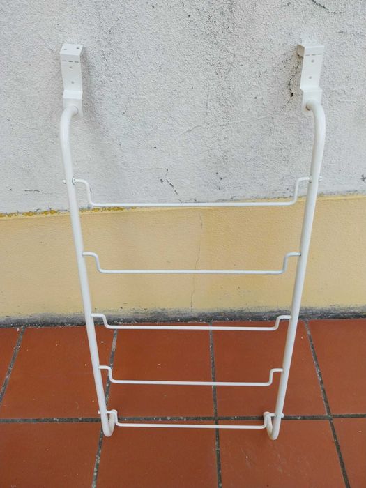 Vendo toalheiro para porta de WC