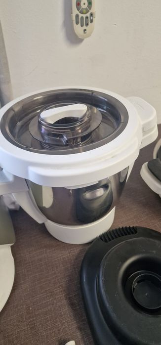 Processador Moulinex c muitos acessórios. Pouquíssimo uso
