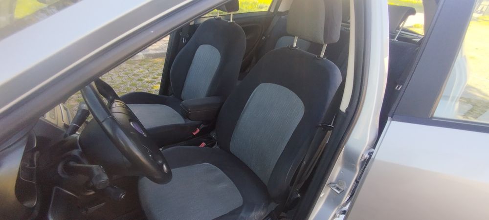 Fiat Grande Punto 1.3 Multijet 75cv | Económico | Inspeção 2027