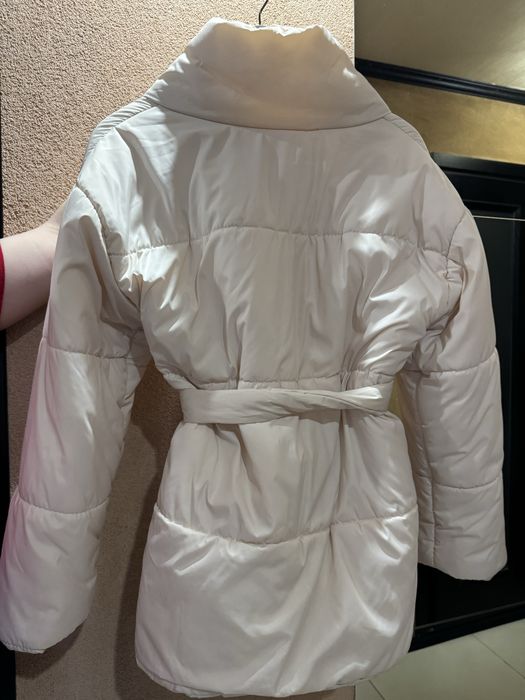 Продам куртку в гарному стані