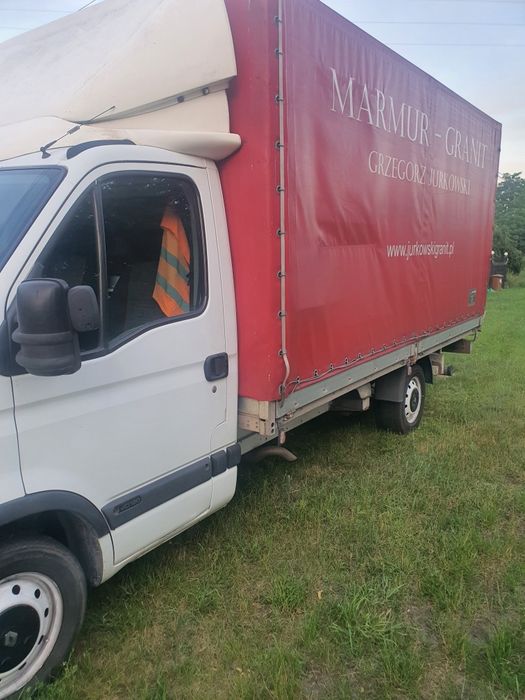Renault Master 2,5 DCI plandeka , winda