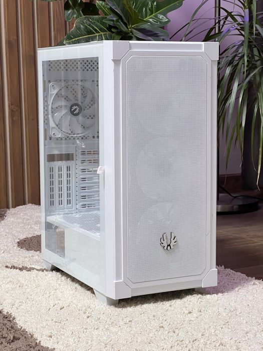 Продаю новий корпус BitFenix Graph Mesh 4