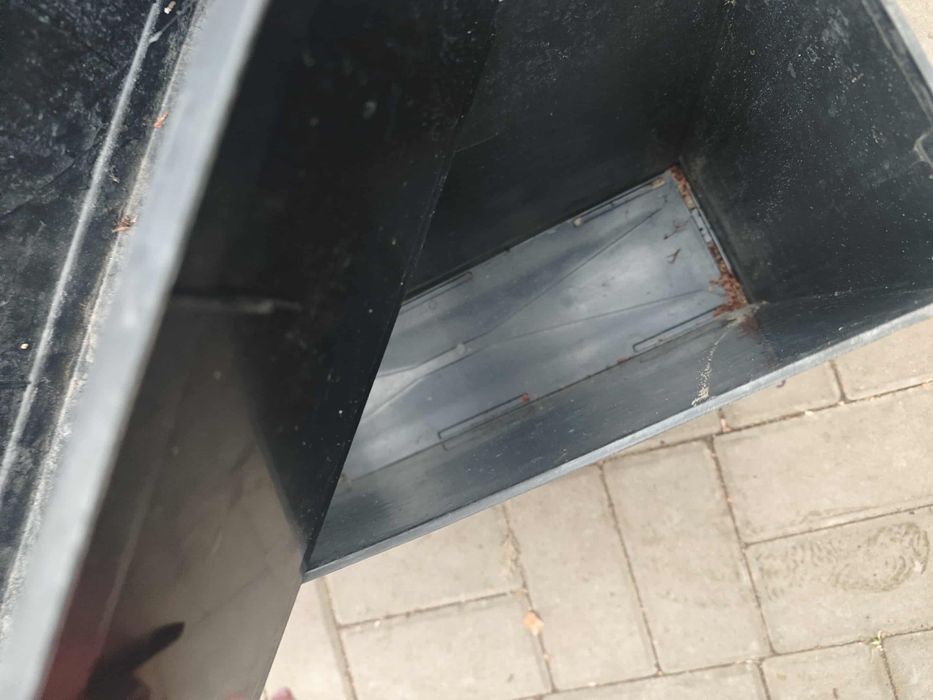 Duża wysoka donica ogrodowa