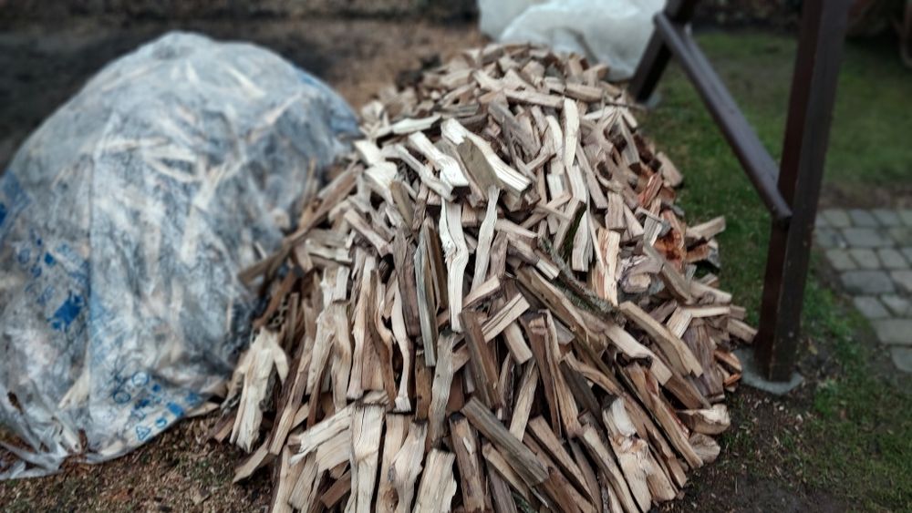 Drzewo z orzecha włoskiego na opał