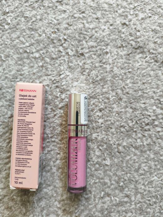 Viralowy olejek do ust Rossmann plus błyszczyk Bell