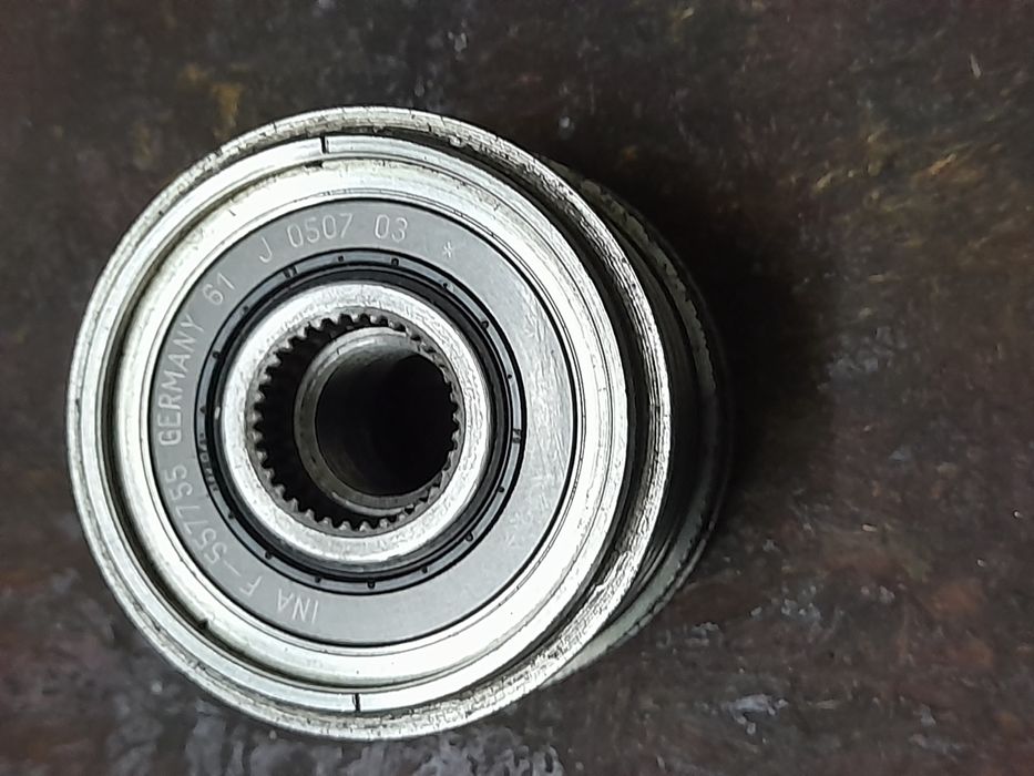 Шків обгонная муфта INA F-557755 с генератора