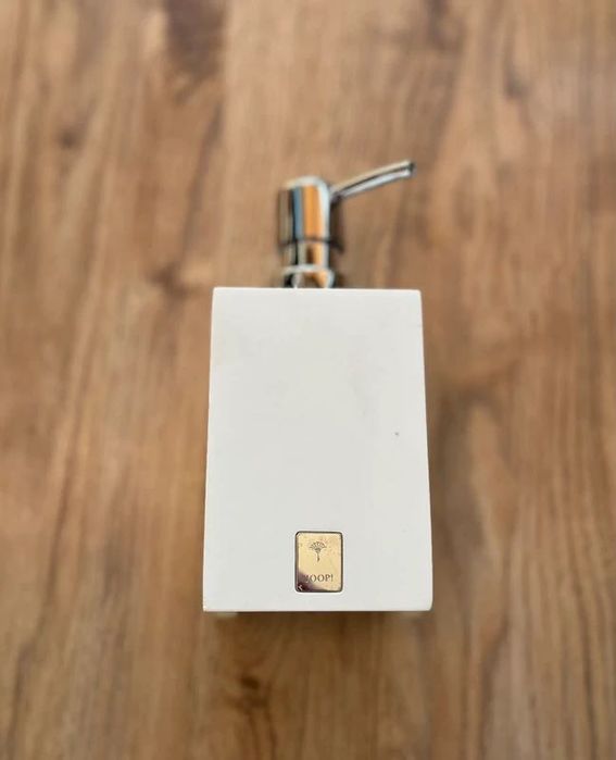 Dozownik na mydło w płynie JOOP!