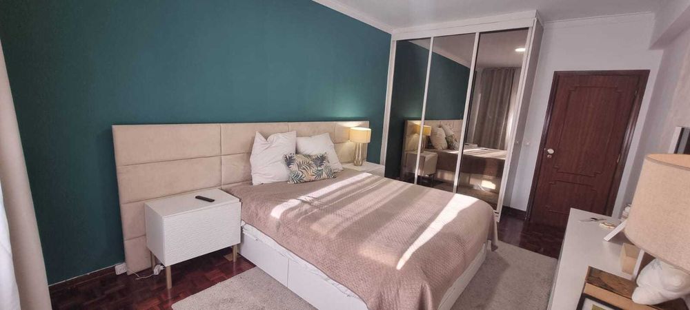 Apartamento T4 em Massamá + garagem box