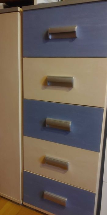 Zestaw mebli młodzieżowych