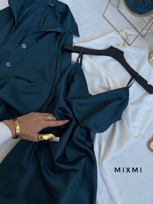 Жіноча шовкова сукня з сорочкою