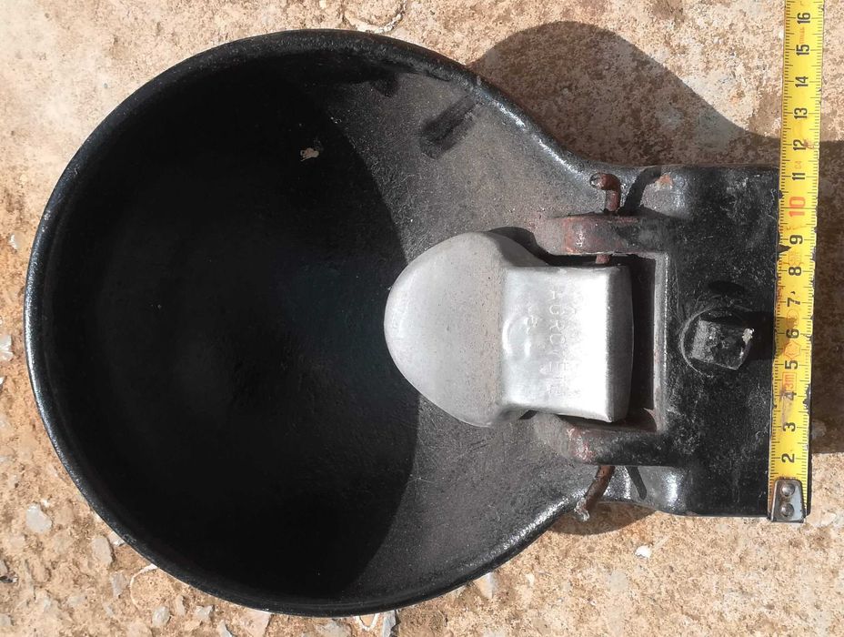 Bebedouro para bovinos ou equideos