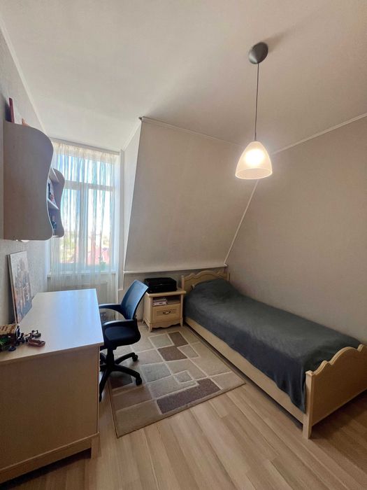 Терміново продам 4-кімнатну квартиру з автономним опаленням в Луцьку!