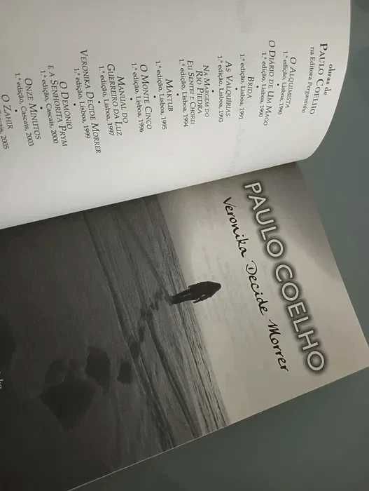 Veronika decide morrer – Paulo Coelho	 Pergaminho*
