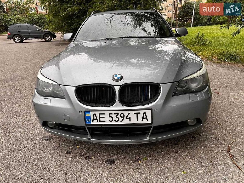 BMW 5 Series 2004