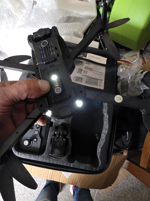 Drone com gps três câmaras