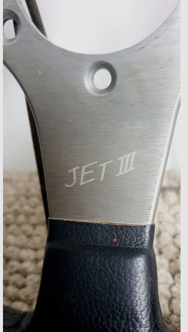 Momo JETT 3 320mm honda,BMW e Mazda usado em ótimo estado