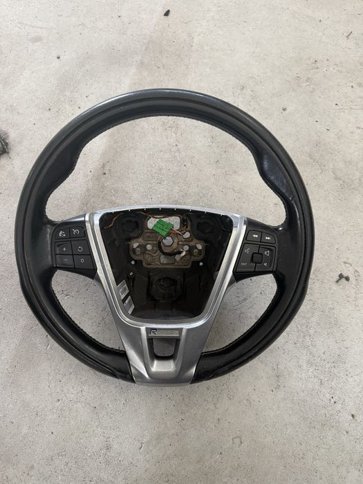 Volante Volvo V40 R-Design Multifunções - Pele