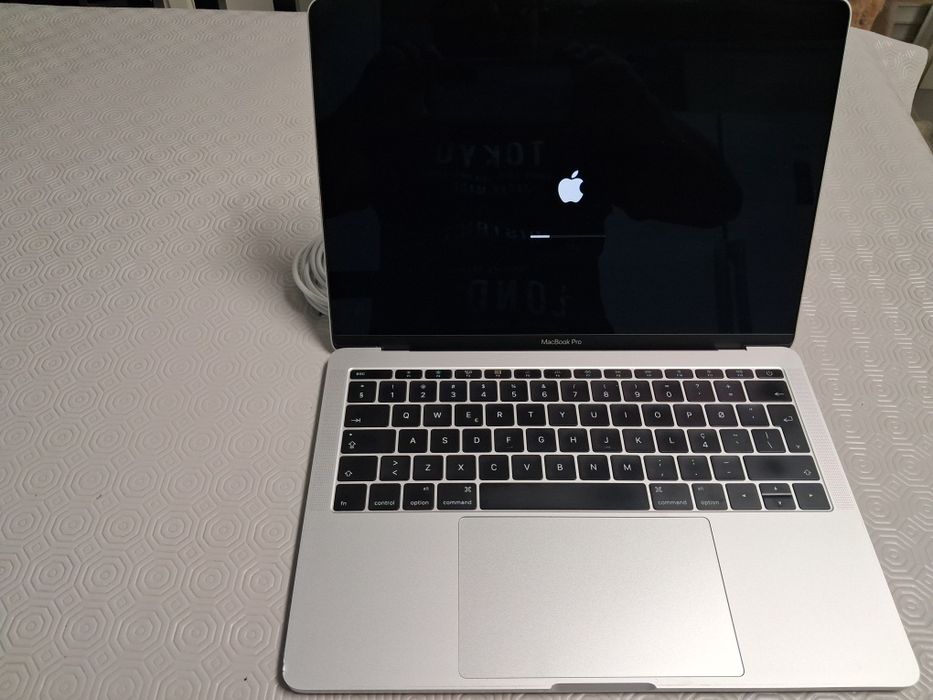 MacBook Pro 14.1 (2017)