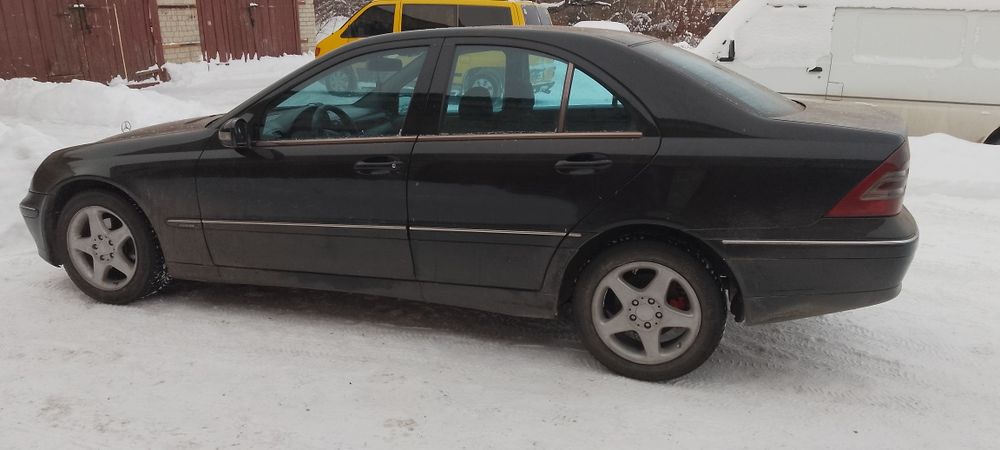 Продам автомобіль