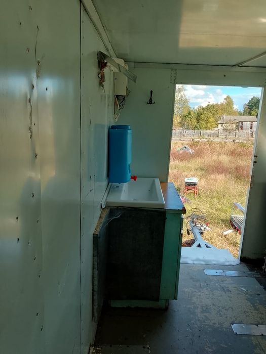 Причеп торговий двох осний 4×2.3м