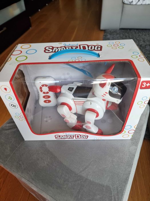 Cão "Inteligente" com comando infravermelhos