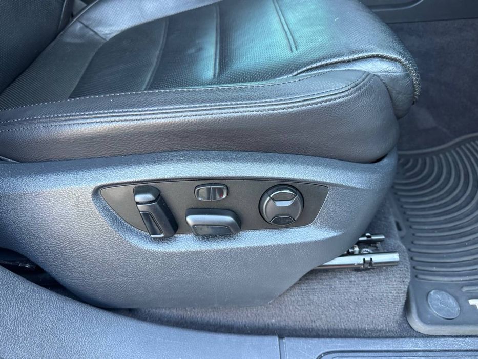 Volkswagen Touareg Car Invest Ukraine Лізинг