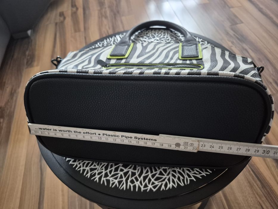 Torebka Fila czarno- biała