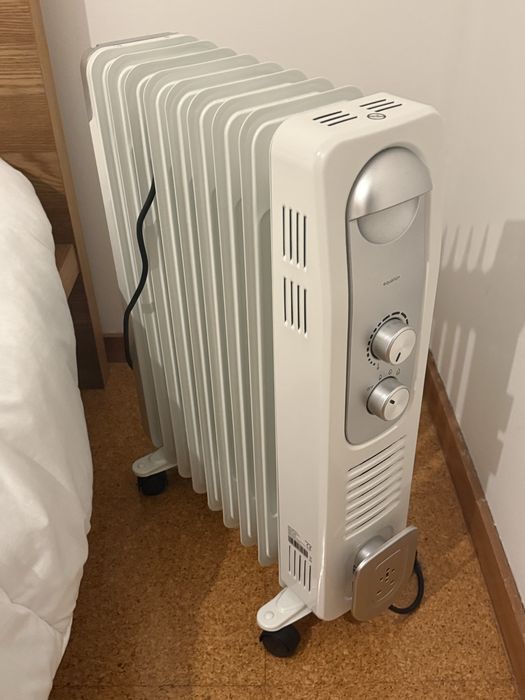 Aquecedor semi novo 2000w