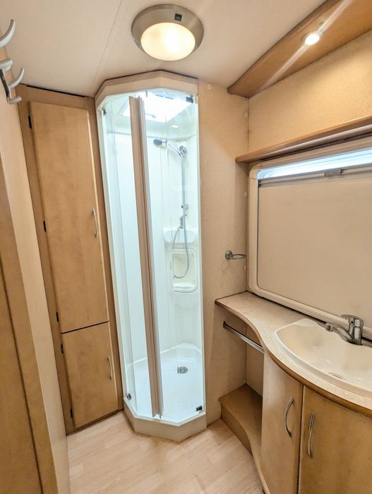 RESERVADA, Caravana Rodado duplo  ,Cama fixa  / 4 pessoas/levo ao loc