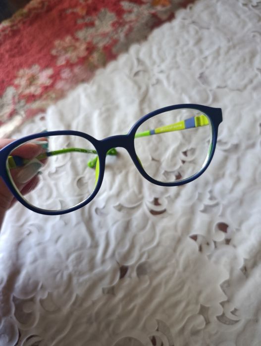 Продам дитячу оправу окуляри!
