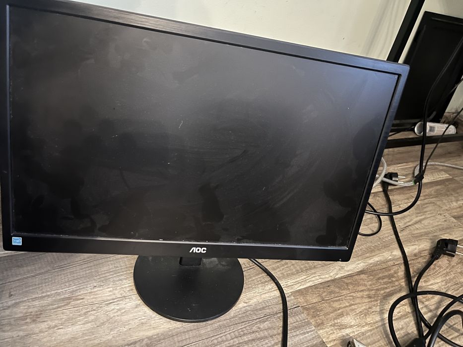 Komputer stacjonarny + monitor