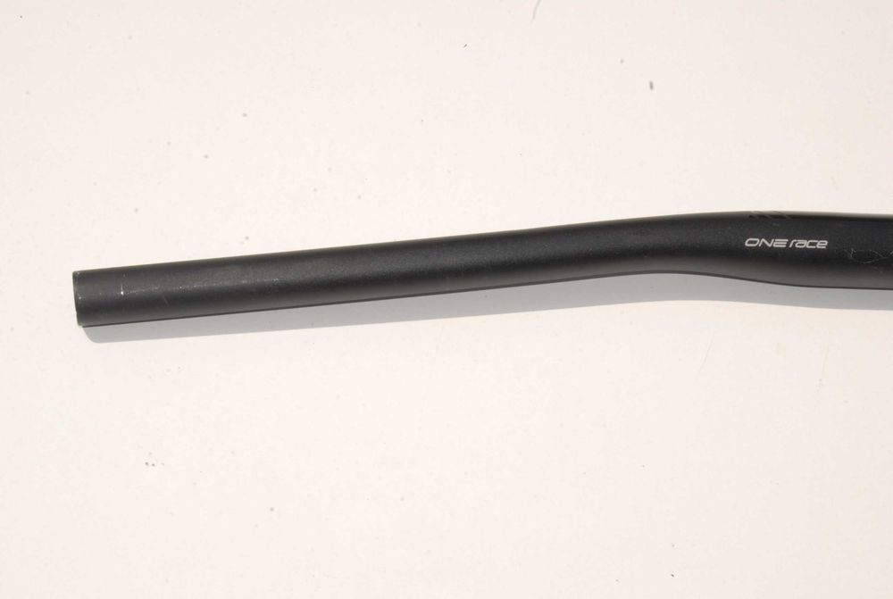 Rura kierownica prosta rowerowa roweru One Race 31,8mm 700mm MTB