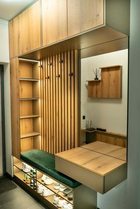 Виготовлення тумб, шаф-купе та інші меблі для передпокою на замовлення