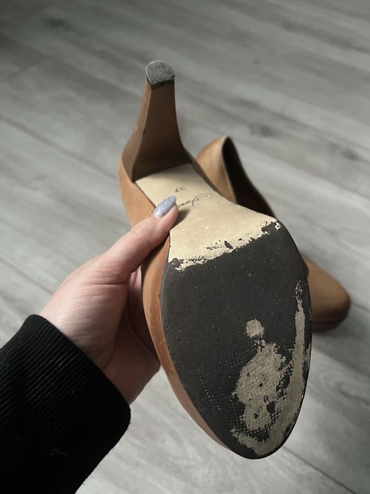 Brązowe szpilki na platformie Janta 37