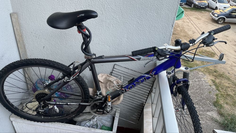 Bicicleta  semi novo