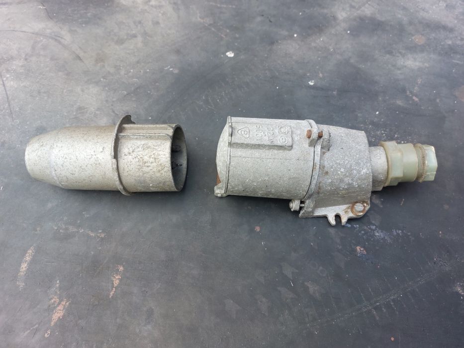 Gniazdo siłowe wtyczka siłowa elektryczne aluminiowe 400V 32A 4 PIN PR